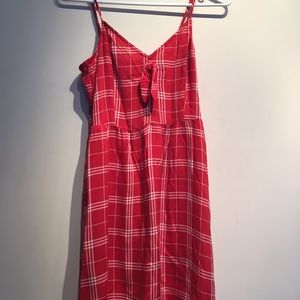 H&M divided red/white plaid dress🍄